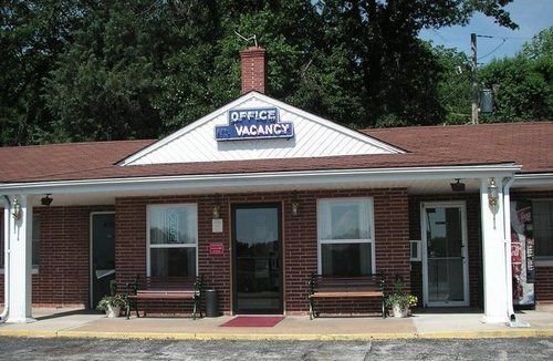 West Plains Motel *
